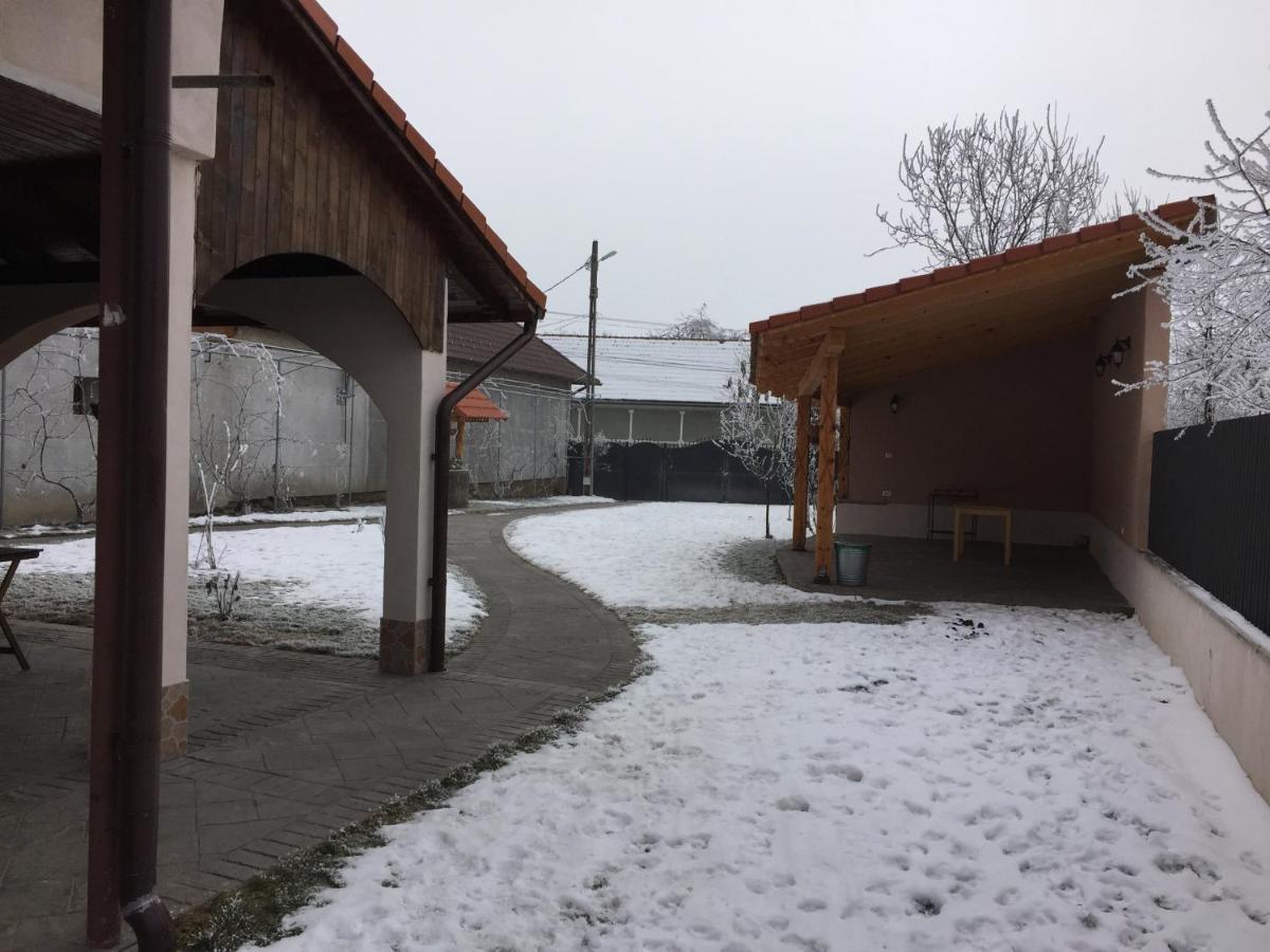 Pensiunea Simona Sîmbăta de Sus Zewnętrze zdjęcie